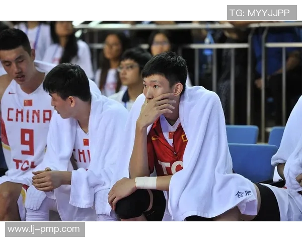 周琦在篮球赛场的崛起与挑战:从青涩少年到国家队核心的奋斗历程