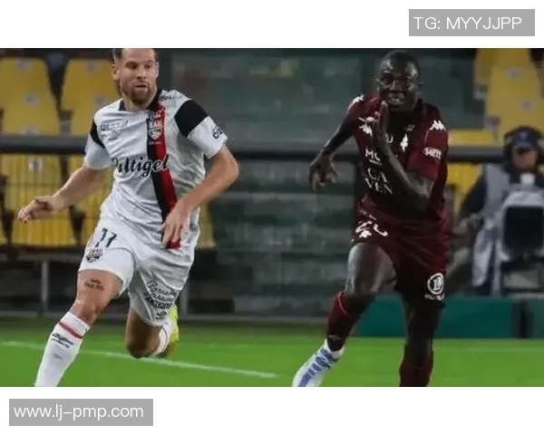 特鲁瓦与克菜蒙的激烈对决揭示法甲联赛的竞争魅力与球队实力较量